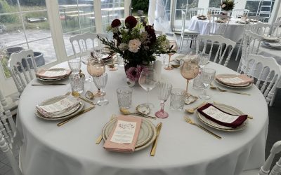 Bryllup i telt: 12 fejl du kan undgå (og hvad du gør i stedet)