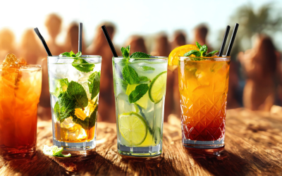 Drikkepakker til teltfest: Sådan beregner du mængder til 50, 80 og 120 gæster