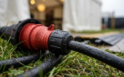 Strøm til teltfest: Beregn strømbehov, kabler og sikringer uden afbrydelser